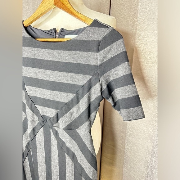 Anthropologie Maeve Geoplane Body Con Pencil Dress in Black & Gray Sz 6 - Picture 4 of 13
